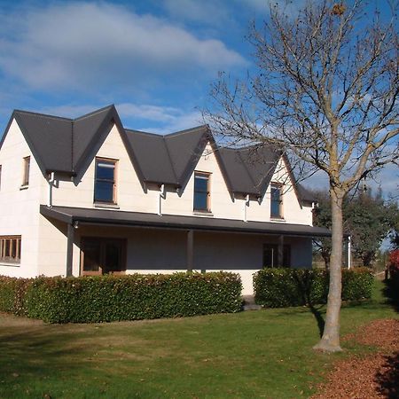 Whitestone Cottages Windwhistle Екстер'єр фото