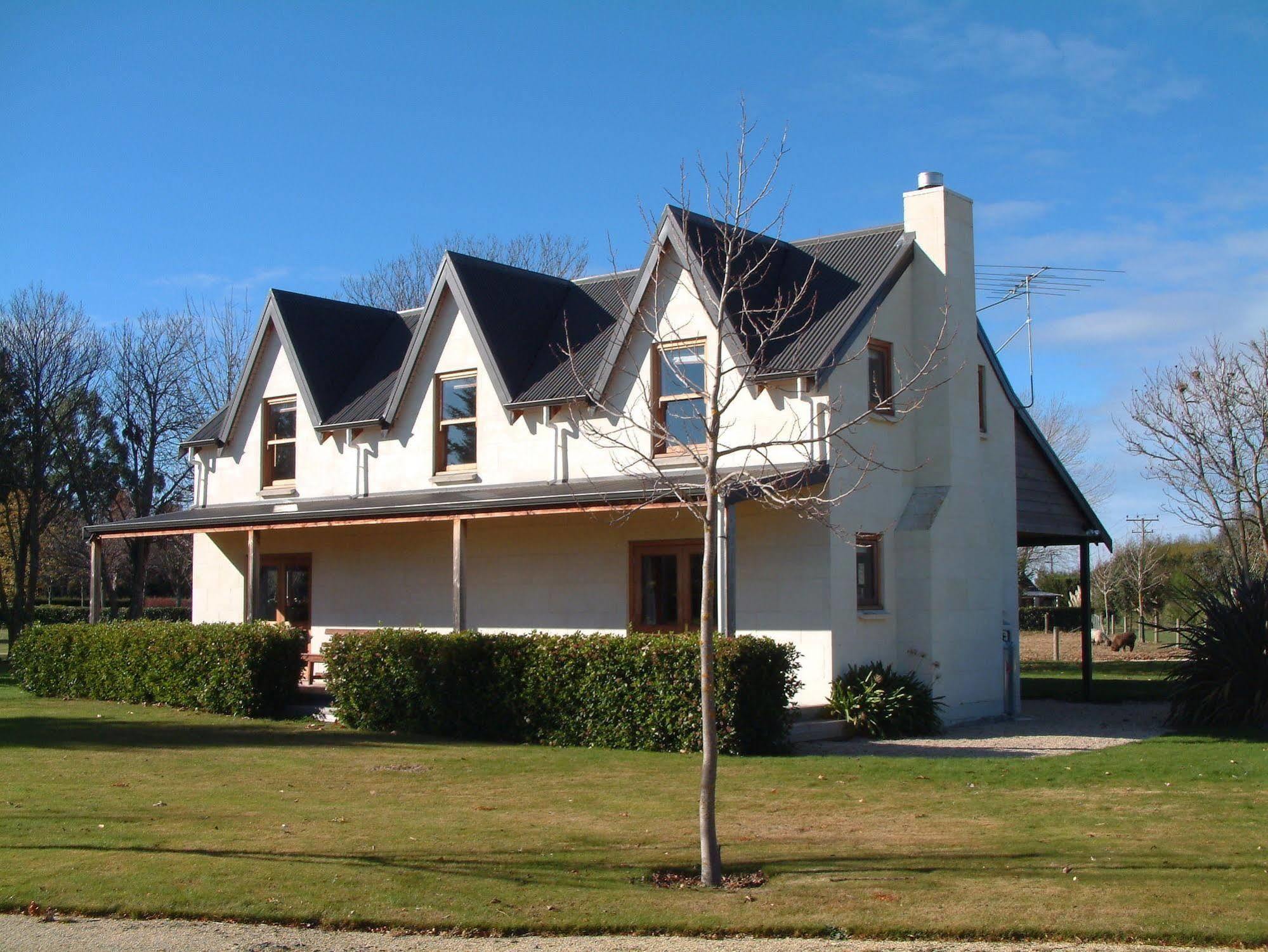 Whitestone Cottages Windwhistle Екстер'єр фото